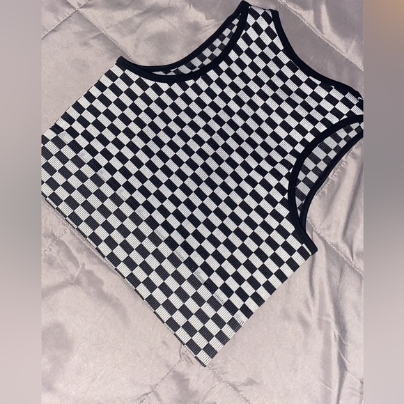 Supportive Tank - Picture 2 of 3